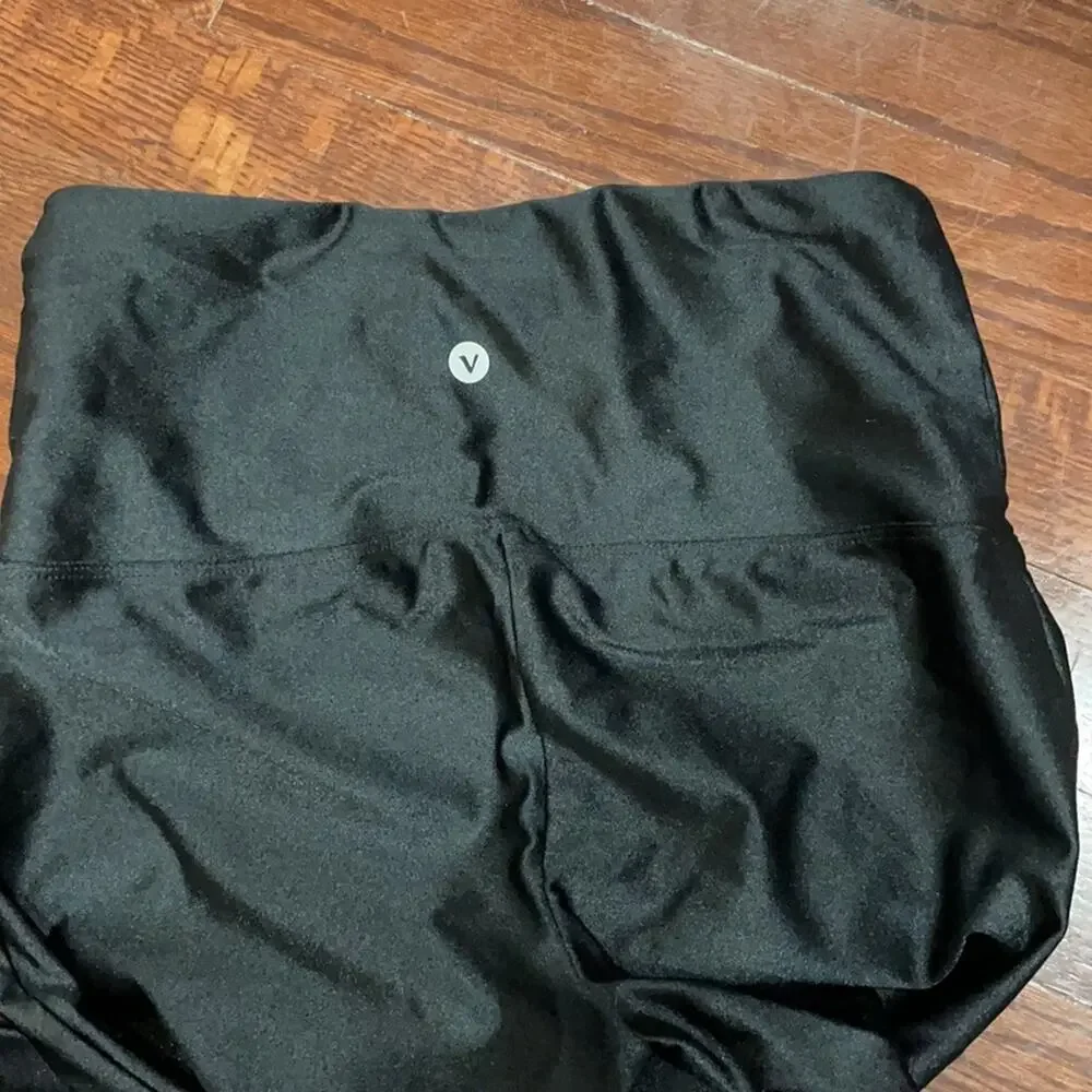 V High Waist Leggings Black Shine NWOT